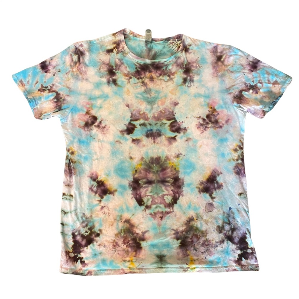 ❄️ Handcrafted T Shirt ❄️